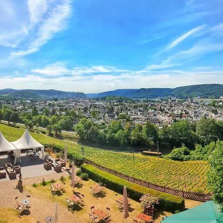 Schloss Arenfels מלון 3*