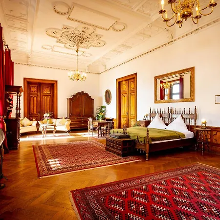 Hotel Schloss Arenfels 3*