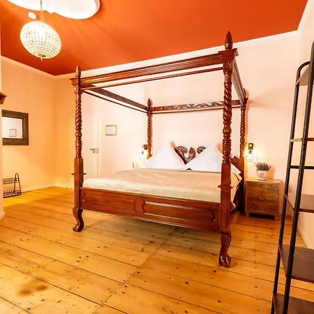 Schloss Arenfels 3*