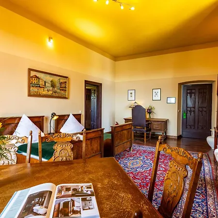 Schloss Arenfels 3*
