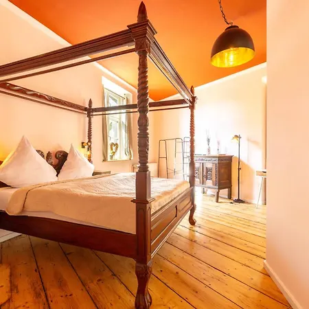 Schloss Arenfels 3*